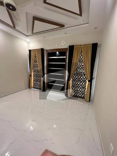 Spacious Flat Is Available For rent In Ideal Location Of Bahria Town - Sector D