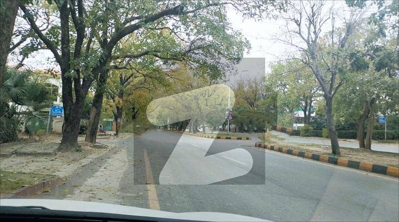 F6-3 1200 Syd Old House Best Location Margalla View for Sale