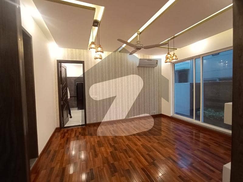1 Kanal Modern Design Beautiful Upper Portion Available For Rent In DHA Phase 7