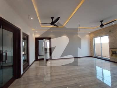 1 Kanal Modern Design Upper Portion Available For Rent In DHA Phase 7