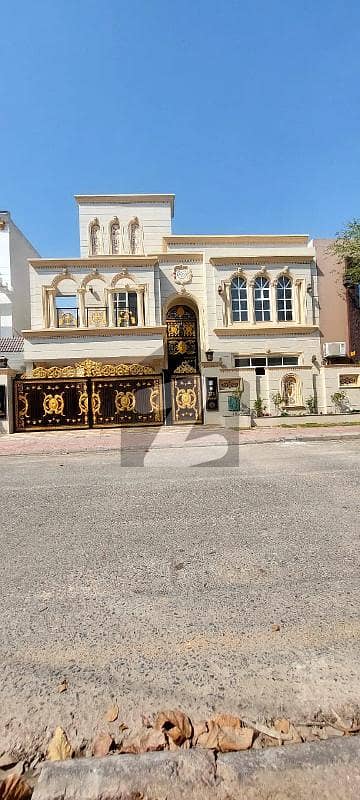 10 Marla Luxury Designer House, Reasonable Price In Bahria Town Lahore, Sector C, Jasmeen Block