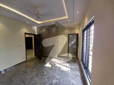 DHA 10 Marla Full House Available For Rent In Phase 4 | Ideal Location