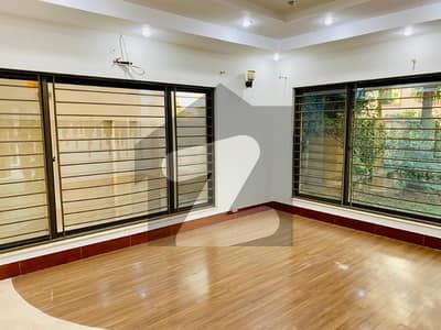 Neat And Clean 1 Kanal House For Sale In Phase 3