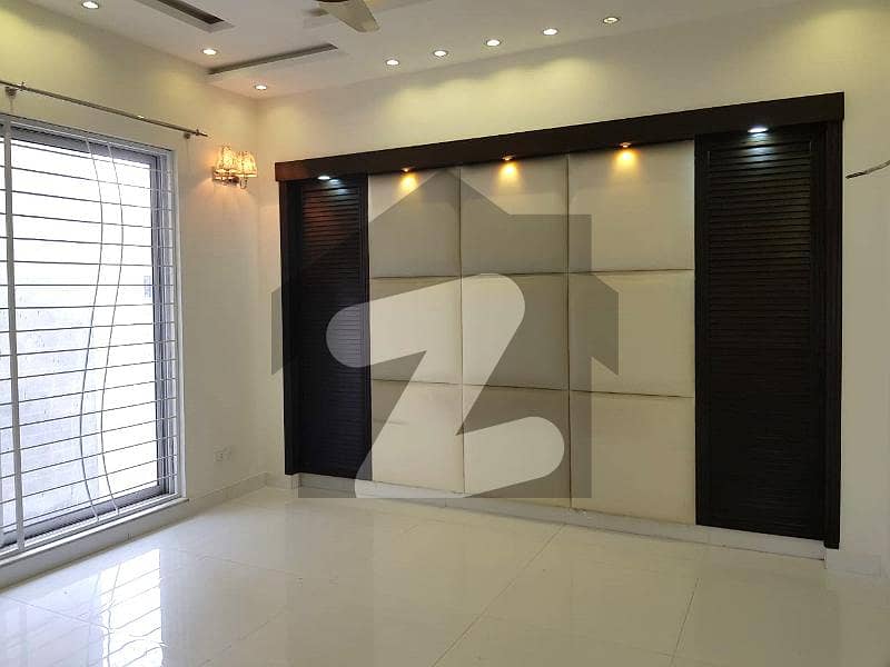 Original Image 10 Marla House For Rent In DHA Phase 6 Block-D Lahore.