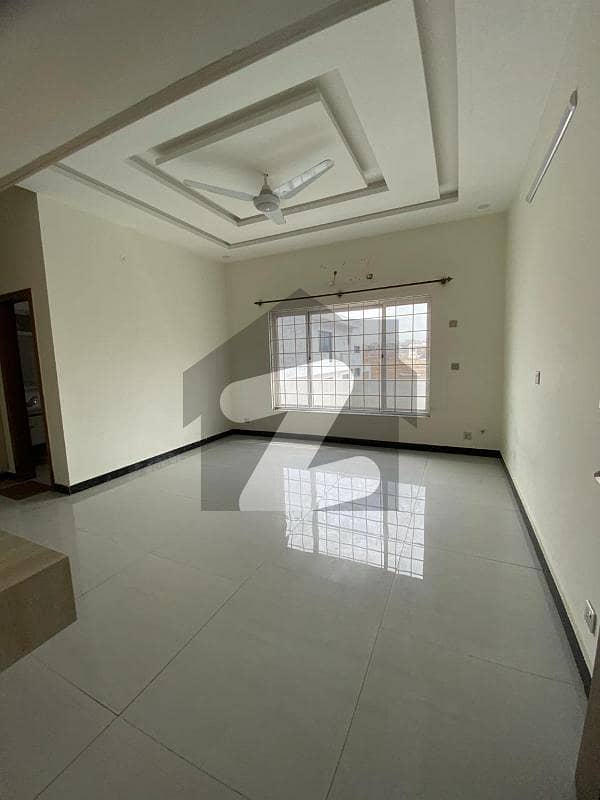 30X60 Upper Portion For Rent With 3Bedroom In G-13 Islamabad