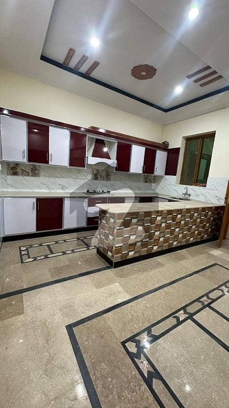 صادق آباد راولپنڈی میں 4 کمروں کا 5 مرلہ مکان 3.0 کروڑ میں برائے فروخت۔
