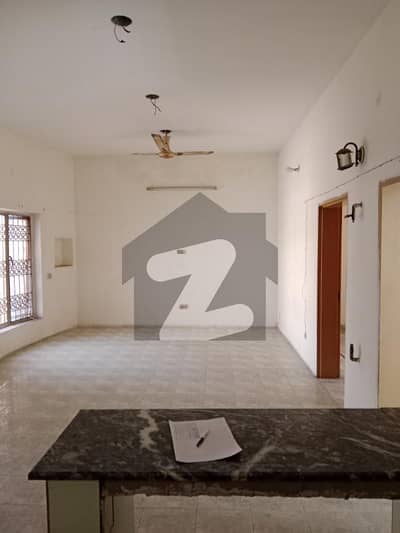 علامہ اقبال ٹاؤن ۔ چناب بلاک علامہ اقبال ٹاؤن,لاہور میں 5 کمروں کا 10 مرلہ مکان 2.75 کروڑ میں برائے فروخت۔