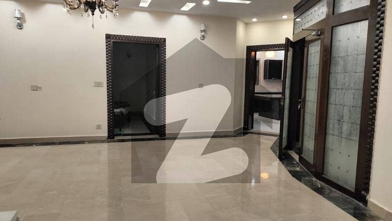 بحریہ ٹاؤن سیکٹر سی بحریہ ٹاؤن,لاہور میں 3 کمروں کا 5 مرلہ مکان 55.0 ہزار میں کرایہ پر دستیاب ہے۔