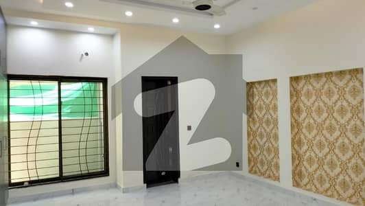 Upper Portion Of 10 Marla For Rent In Bahria Town - Sector E