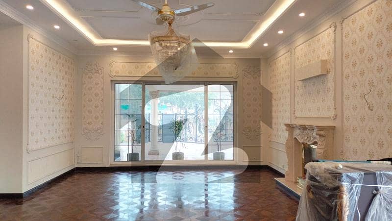 In Bahria Town - Sector C Of Lahore, A 480 Square Feet Flat Is Available