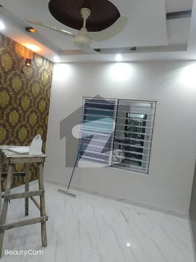 VIP Beautiful 6 Marla Upper Portion Is Available For Rent In Sabzazar Scheme