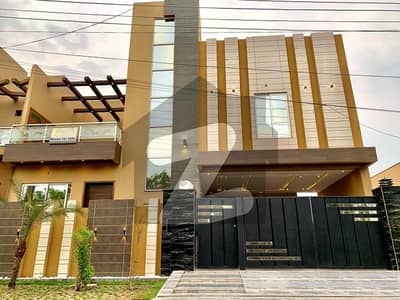 House Of 10 Marla Available For sale In UET Housing Society