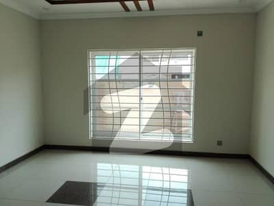 A Well Designed Lower Portion Is Up For rent In An Ideal Location In D-12