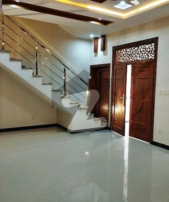 آئی ۔ 8/2 آئی ۔ 8,اسلام آباد میں 6 کمروں کا 14 مرلہ مکان 3.2 لاکھ میں کرایہ پر دستیاب ہے۔