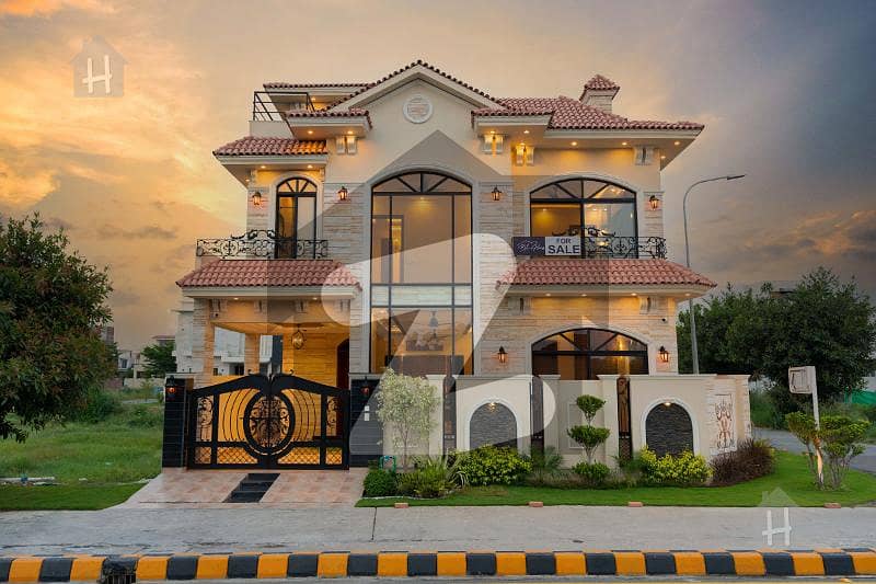 Near Park And Mosque 8 Marla Supper Spanish Lavish House Available For Sale