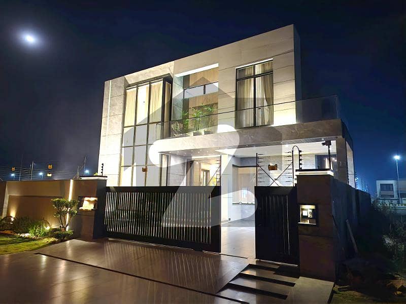 1 Kanal Ultra Modern Fully Furnished Designer House Available For Sale In DHA
