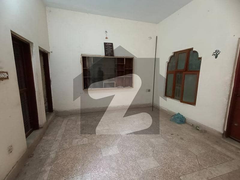 ٹاؤن شپ ۔ سیکٹر اے2 ٹاؤن شپ,لاہور میں 4 کمروں کا 5 مرلہ مکان 1.25 کروڑ میں برائے فروخت۔