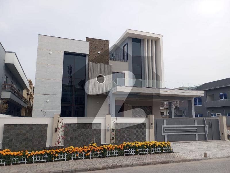 Very Beautiful New House 1 Kanal In Sector E DHA Phase 2