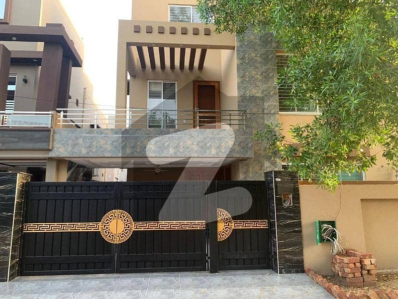 Low Budget 10 Marla Brand House Available For Sale in Jasmine Block Sector C Bahria Town Lahore
