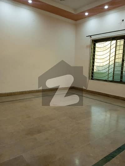 16 Marla Upper Portion For Rent
With All Facilities