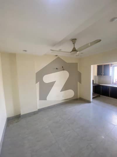 بحریہ ٹاؤن سیکٹر سی بحریہ ٹاؤن,لاہور میں 1 کمرے کا 2 مرلہ فلیٹ 25.0 ہزار میں کرایہ پر دستیاب ہے۔