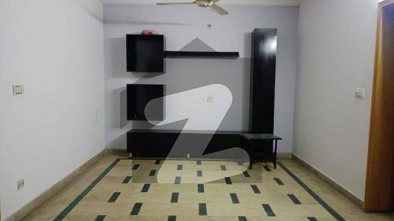 8 MARLA LOWER LOCK UPPER PORTION AVAILABLE FOR RENT IN ABDALIANS HOUSING SOCIETY
