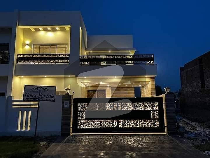 10 Marla Brand New Modern Luxurious Elevation House For Sale