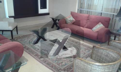 8 Marla Safari House Available For Sale In Bahria Town Lahore.