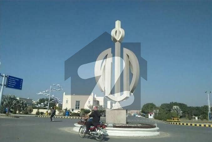 1 kanal Plot for sale in Block G2 bahria Orchard lahore.