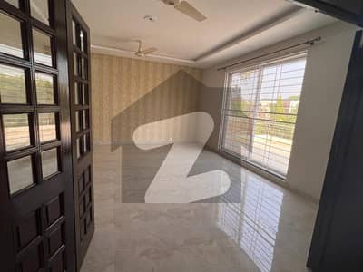 1 Kanal House For Sale In DHA Phase 1