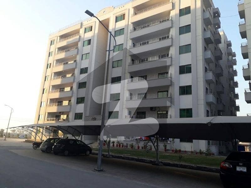 10 Marla 3 Bed Flat On 7th Floor For Sale In Askari 11 Lahore