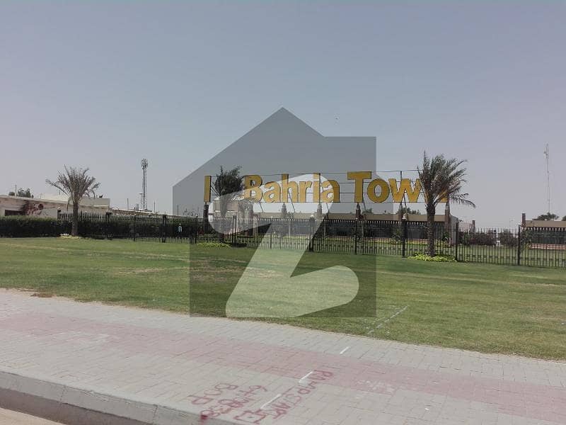 500 Square Residential Plot Up For Sale In Bahria Town Karachi Precinct 17