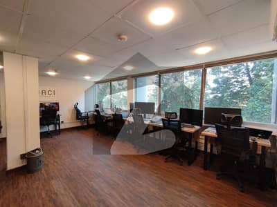 Blue Area Office Furnished Space Available For Rent 600 Sq Ft