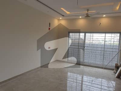 1 Kanal Full House Available For Rent In DHA Phase 8