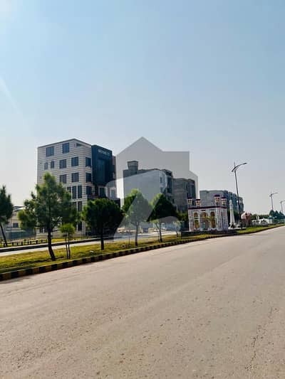 Sector: C1 , 8 Marla Commercial plot for sale Bahria enclave Islamabad