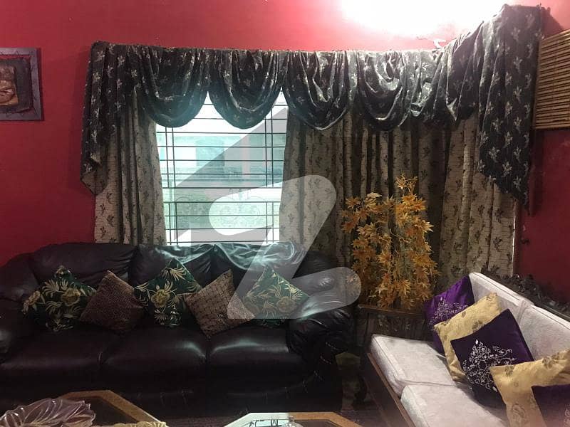 کیولری گراؤنڈ لاہور میں 4 کمروں کا 12 مرلہ مکان 6.0 کروڑ میں برائے فروخت۔