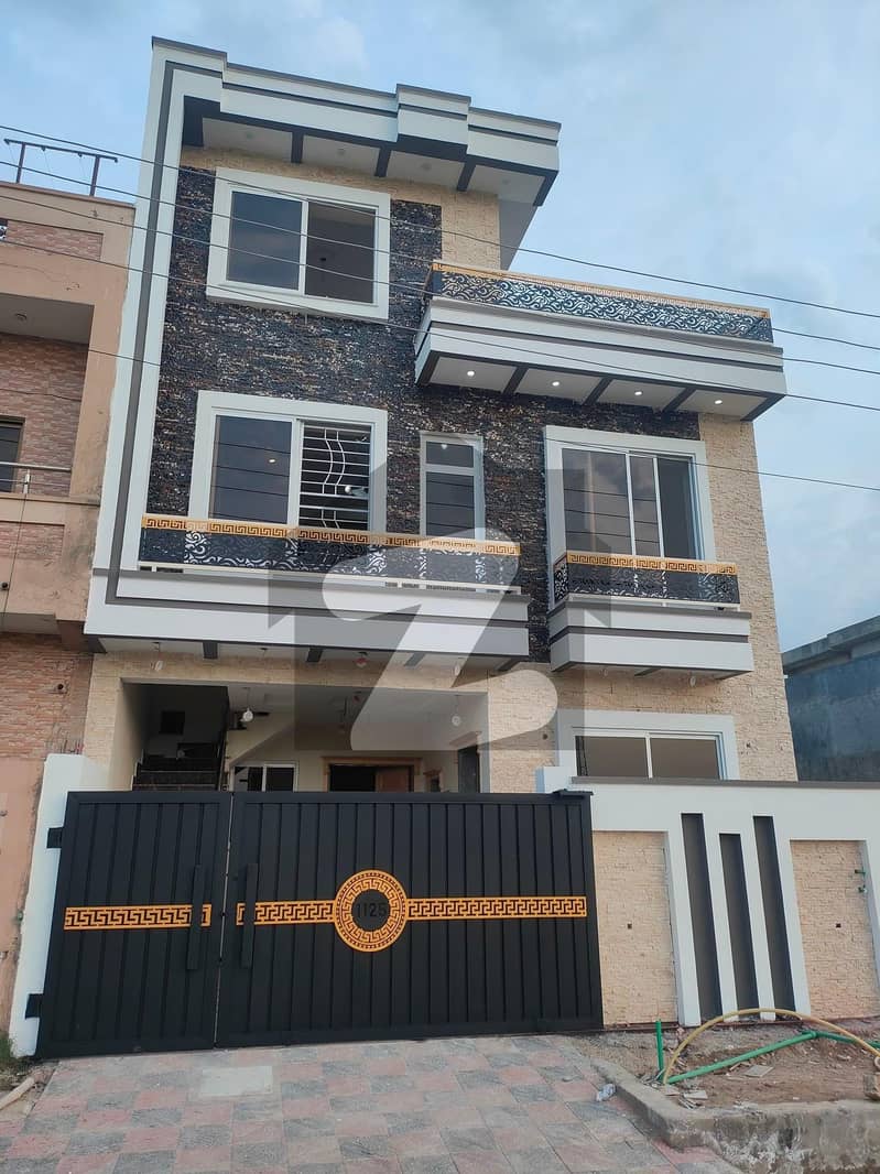 I14 Brand New House For Sale Size 25-50 Asking Price 2 Crore 50 Lac Near Park ,Mini Commercial Mosque After 10 To 15 Days Work Will Be Completed