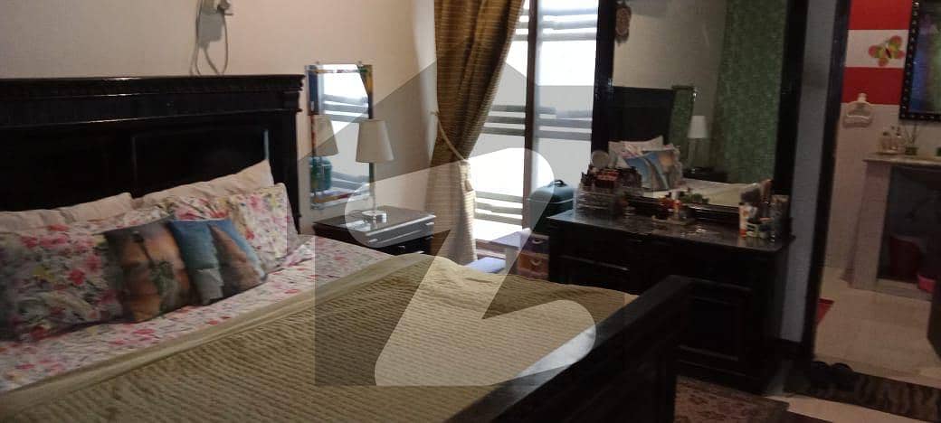 ڈی ایچ اے فیز 7 ایکسٹینشن ڈی ایچ اے ڈیفینس,کراچی میں 4 کمروں کا 5 مرلہ مکان 4.0 کروڑ میں برائے فروخت۔