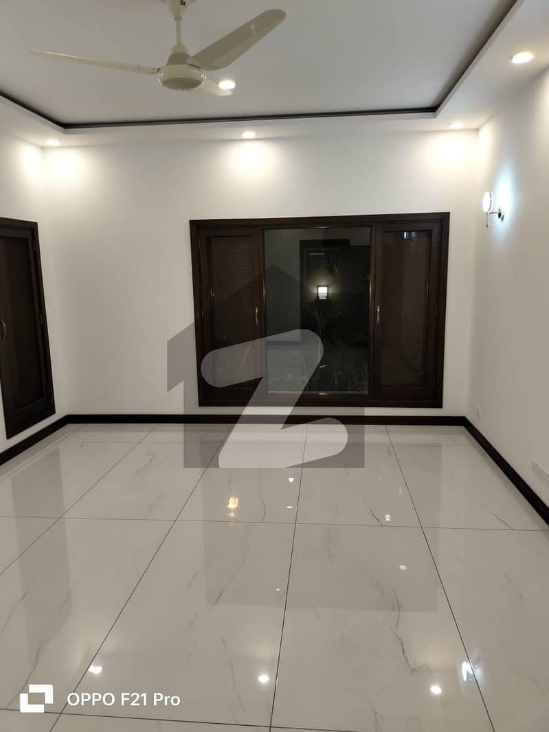 House For sale Situated In DHA Phase 8 - Zone A