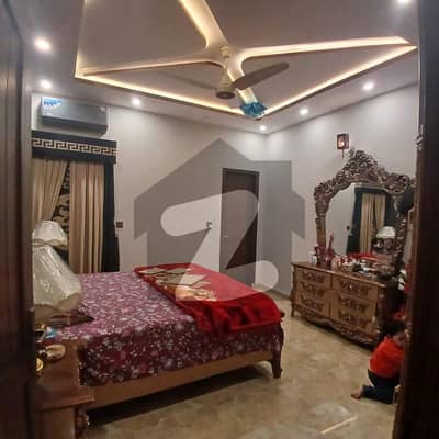 جوہر ٹاؤن فیز 2 - بلاک پی جوہر ٹاؤن فیز 2,جوہر ٹاؤن,لاہور میں 5 کمروں کا 5 مرلہ مکان 2.7 کروڑ میں برائے فروخت۔