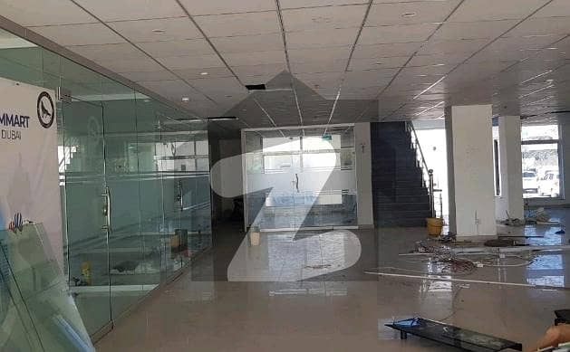 Prime Location I-8 Markaz 1000 Square Feet Office Up For rent