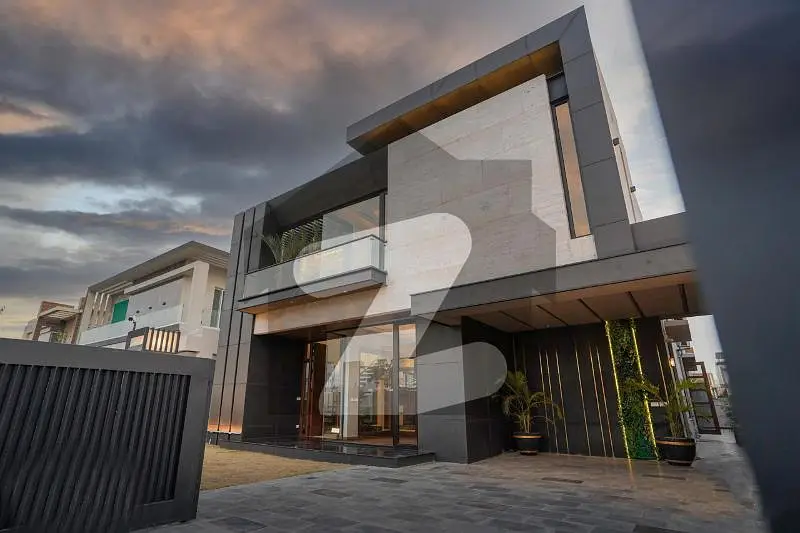 10 Marla Near Mcdonalds Mohsin Design Full Basement Top Notch Luxury Villa For Sale In DHA