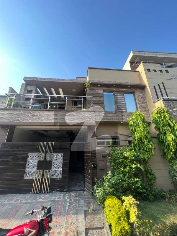 6 Marla Elegant House For Sale, B Block AL Rehman Garden Phase4 Near Jallo Park Main Canal Road Lahore