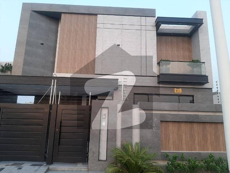 dha phase 4 kanal full house fully furnished facing park for rent