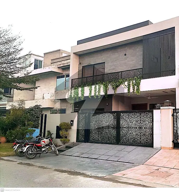 10 MARLA BEAUTIFUL UPPER PORTION FOR RENT IN PARAGON CITY