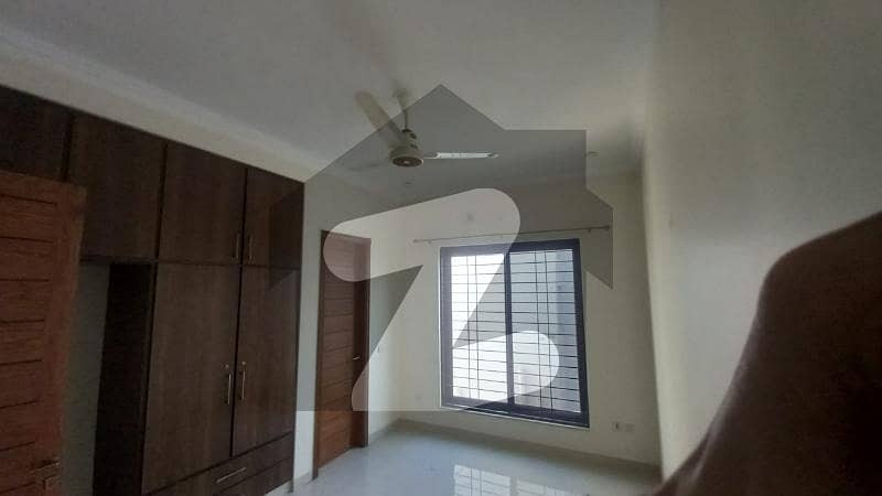 10 Marla Beatifull House For Rent In DHA Phase 8 Lahore