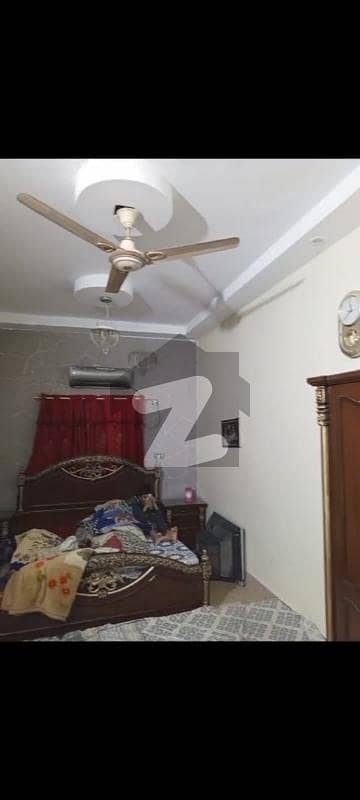 عزیز آباد گلبرگ ٹاؤن,کراچی میں 2 کمروں کا 5 مرلہ زیریں پورشن 83.0 لاکھ میں برائے فروخت۔