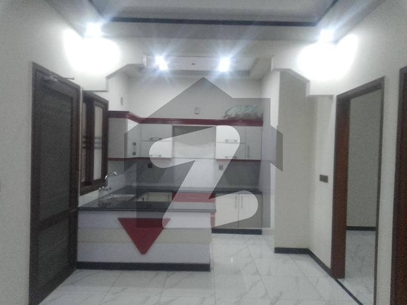 سعدی ٹاؤن سکیم 33,کراچی میں 6 کمروں کا 10 مرلہ مکان 3.7 کروڑ میں برائے فروخت۔