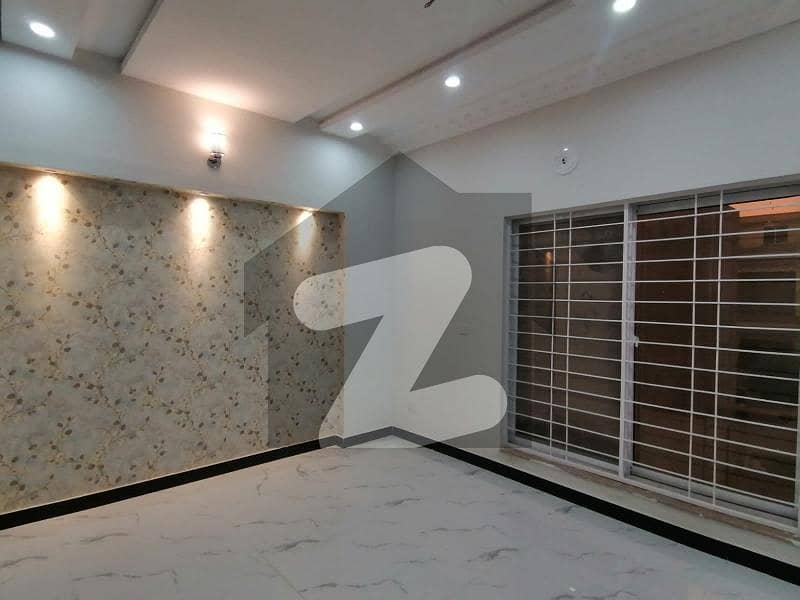 Corner 5 Marla House In Lahore Motorway City For sale At Good Location