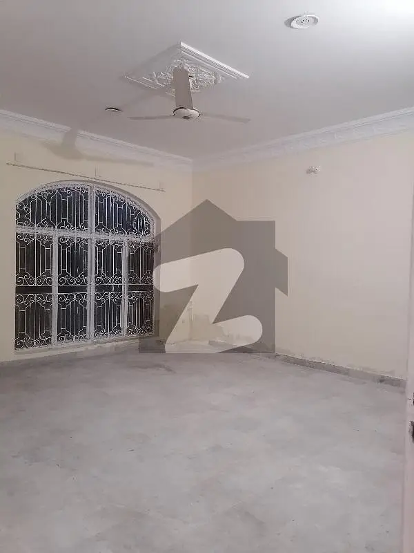 3 Bed Upper Portion Available For Rent In Zeeshan Street